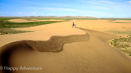 Singing sand dunes